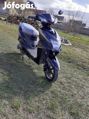 Elado Elektromos Robogo 