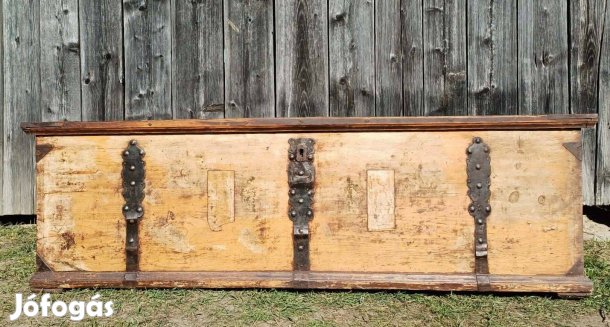 Eladó Erdélyi Szász Kelengyésláda