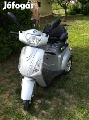 Eladó Etalon moped