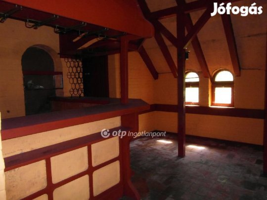 Eladó Étterem, Gyula