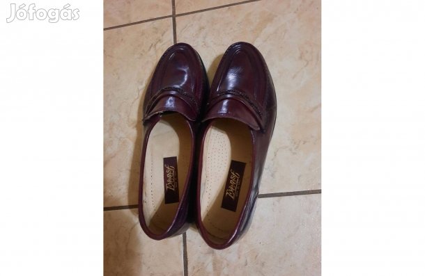 Eladó Everest férfi cipő