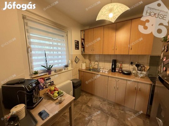 Eladó FELÚJÍTOTT FÖLDSZINTI LAKÁS!