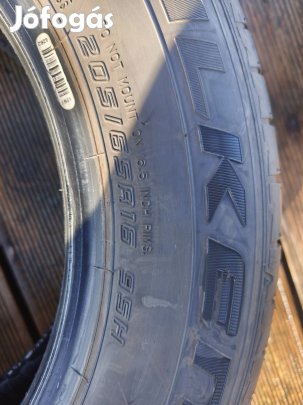Eladó Falken 205/65/R16 nyari gumi garnitura.