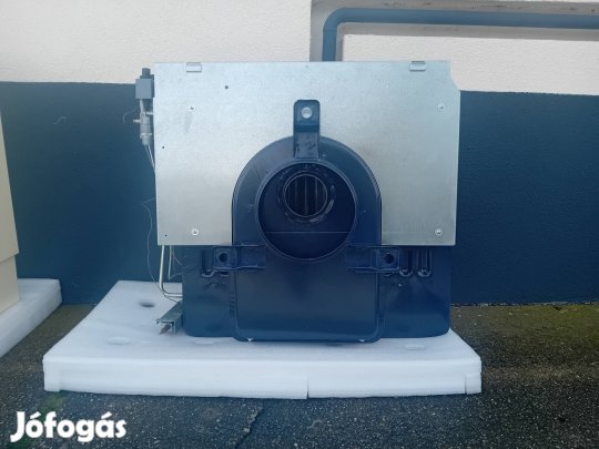 Eladó Féges F 8.50C-F típusú parapetes konvektor 