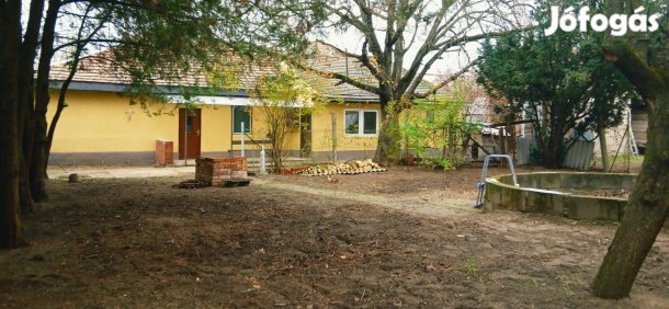 Eladó Felújított Családi Ház Budapest, Csepel-Háros