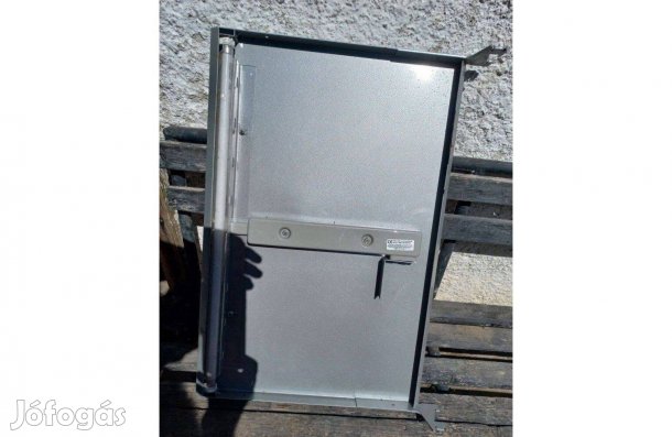 Eladó Fém munka polc világítással