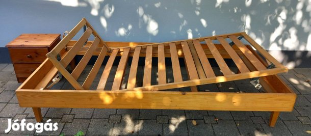 Eladó Fenyő ágykeret állítható ágyráccsal, éjjeli szekrényel 100x200cm