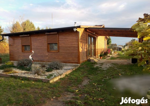 Eladó Fertőhomoki Ház