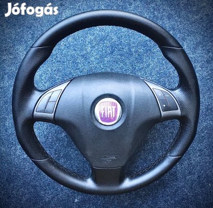 Eladó Fiat Bravo hibátlan perforált bőr kormány 38000ft. Bp/posta