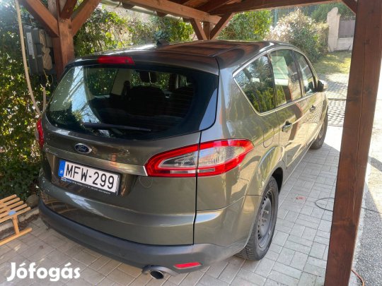 Eladó Ford-Smax