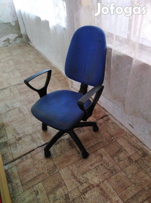 Eladó Forgós szék