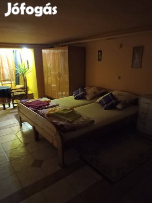 Eladó Francia ágy. Érd:06-70-2858240