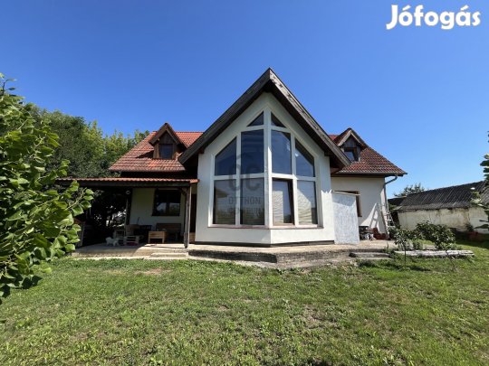 Eladó Galériás Családi Ház Ártándon  A Határmenti Nyugalom Otthona