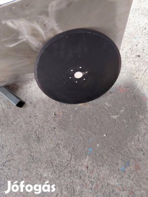 Eladó Gaspardo kuk,vetőg.sornyitó tárcsa