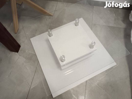 Eladó Gaw üveg kisasztal 80x80