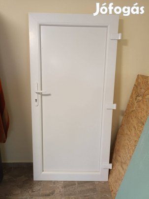 Eladó Gellen bejárati ajtó