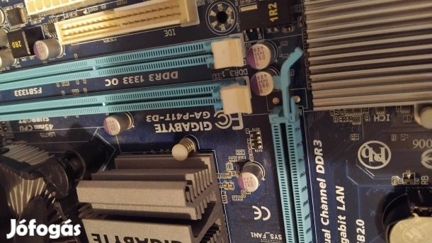 Eladó Gigabyte alaplap + proci + hűtő