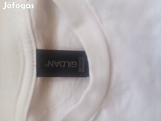 Eladó Gildan "M"-es méretű póló, új allapotban!