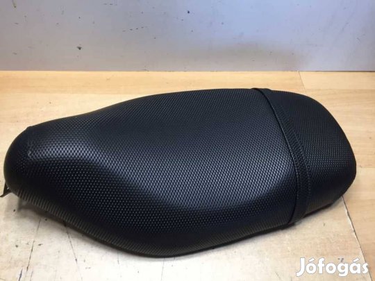 Eladó Gilera Runner 50 Ülés (2005- Előtti), (Újrahúzott)06580