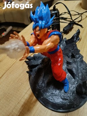 Eladó Goku Kamehameha led lámpával