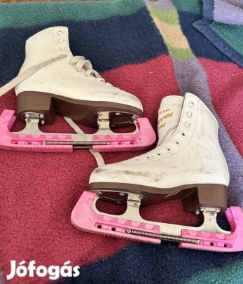 Elado Graf korcsolya