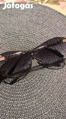 Eladó Guess napszemüveg