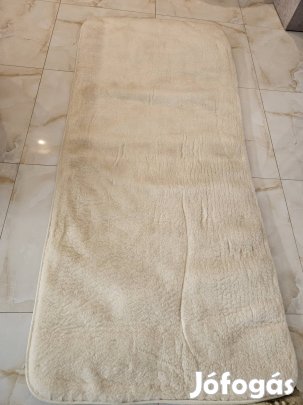 Eladó Gyapjú takaró