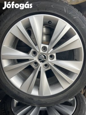 Eladó Gyári Skoda alufelni téli gumikkal!
