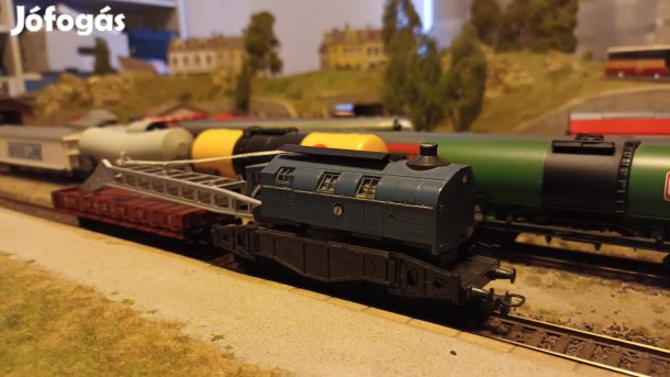 Eladó H0 Kleinbahn daru, és egy lapos kocsi