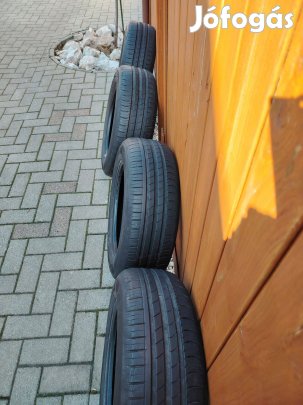 Eladó Hankook Kinergy Eco 195/60R15 nyári gumi!
