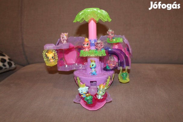 Eladó Hatchimals ház sok figurával
