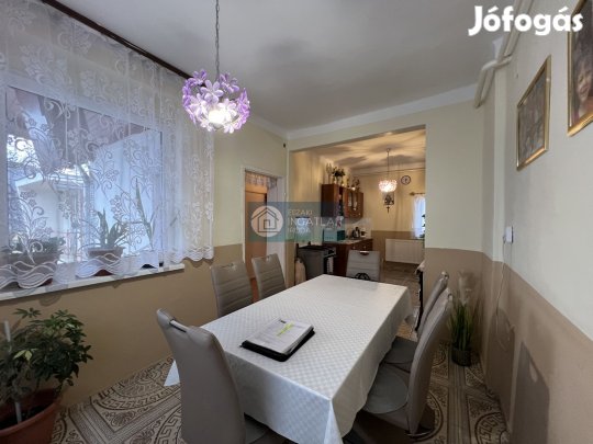 Eladó Ház, Arló 18.900.000 Ft