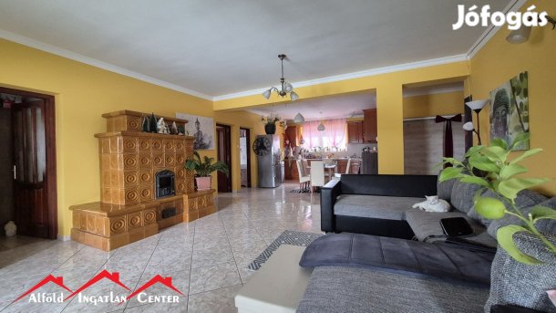 Eladó Ház, Békéscsaba 75.000.000 Ft