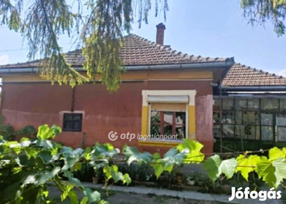 Eladó Ház, Biharkeresztes
