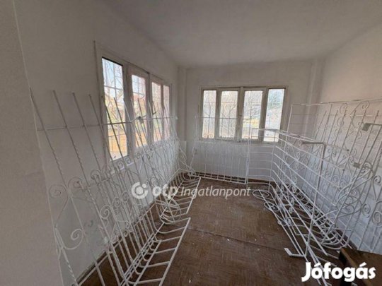 Eladó Ház, Budapest 16. ker.