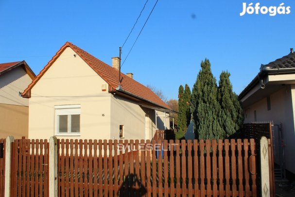 Eladó Ház, Debrecen 72.900.000 Ft