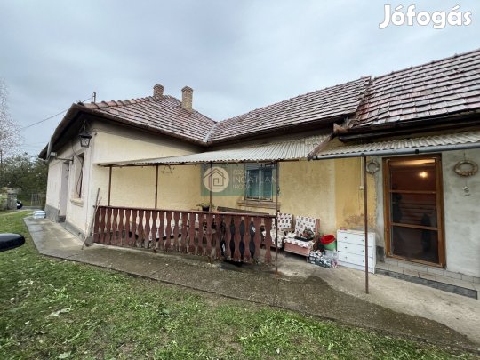 Eladó Ház, Dövény 10.400.000 Ft
