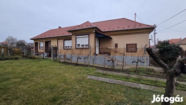 Eladó Ház, Legyesbénye 15.990.000 Ft