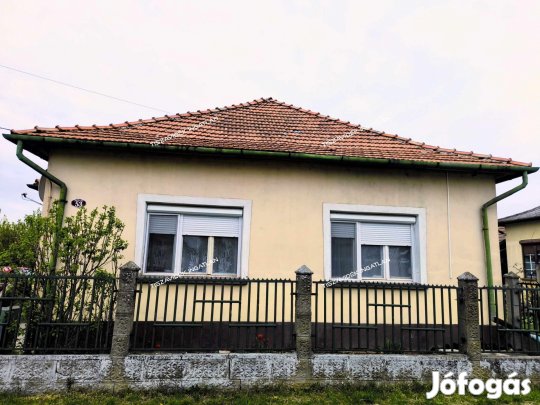 Eladó Ház, Tiszasüly 7.900.000 Ft