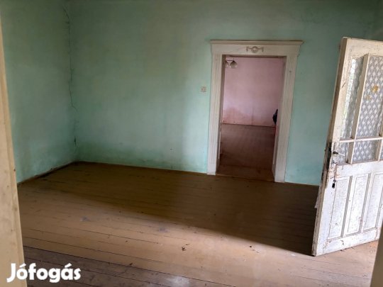 Eladó Ház nagy portával