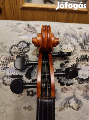 Eladó Hegedű