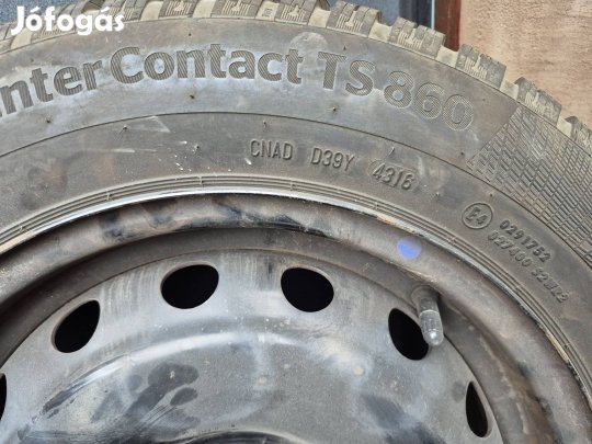 Eladó Hyundai gyári 15" lemezfelni 54.1, 6J, ET 47, Continental TS860