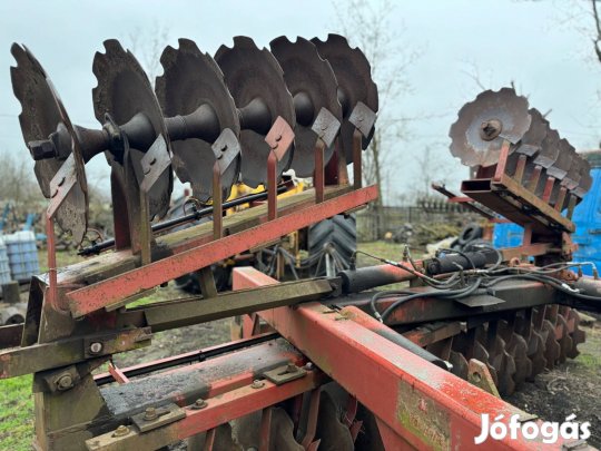 Eladó IH 7,2 Tárcsa