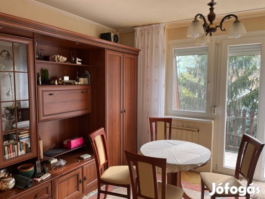 Eladó II. kerületi lakás