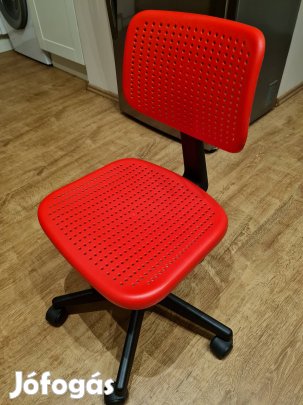 Eladó IKEA-s gyerek forgó szék