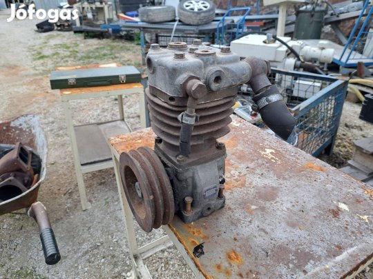 Eladó Ikarus egyhengeres kompresszor egy hengeres fellelt állapotban