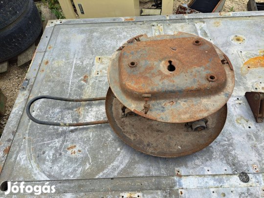 Eladó Ikarus pótkerék tartó dob és csörlő mankókerék tároló kocsi