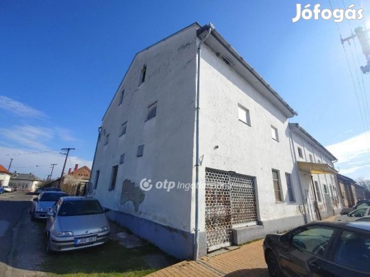 Eladó Ipari terület, Tiszakécske