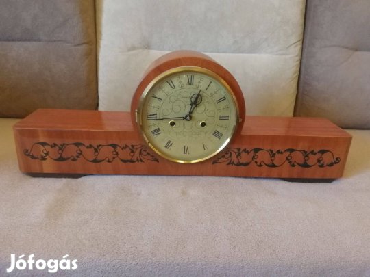 Eladó Jantar kandalló óra