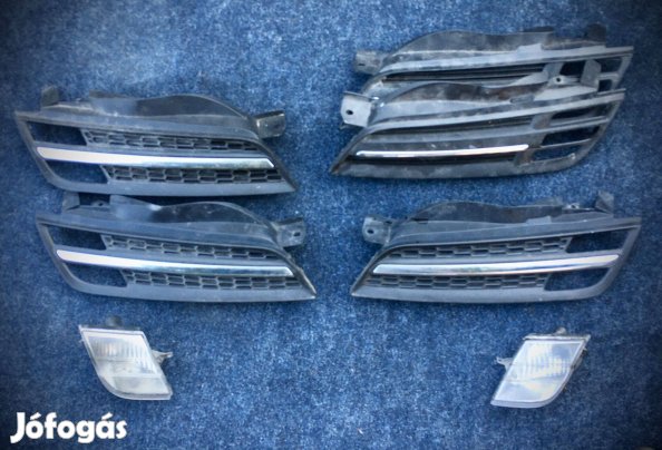 Eladó K12 Micra FL-es jobb, bal díszrács, index. 8000ft/db